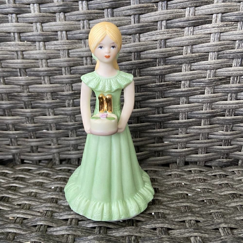 Enesco Vintage Growing Up Birthday Girl Age 11 Blonde‎